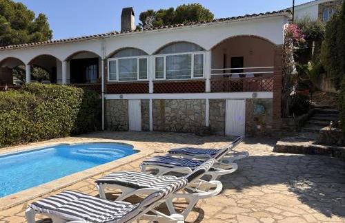 Casa con vistas y piscina en Masos de Pals - Foto 12