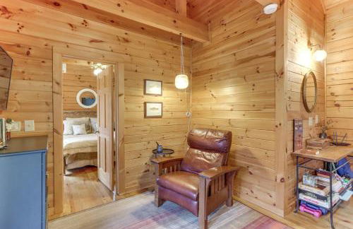 Toccoa Waterfront Hideaway Hot Tub and Fire Pit! - Foto 17