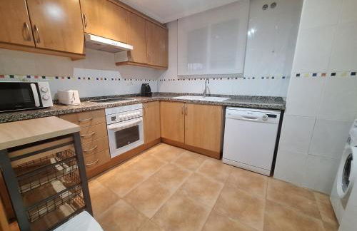 Casa Gloria con gran patio y acceso directo a piscina - Foto 10