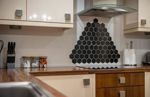 Bloom Apartments - City Centre - Gated Parking - Foto 35