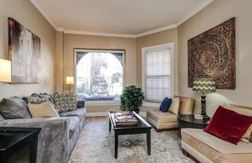 Old-World Classic Building Downtown - Photo 3