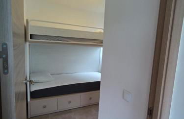 Family Suite with Terrace Garden - Photo 3