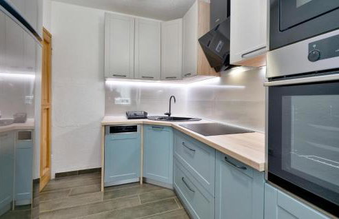 5 Bedroom Cozy Home In Desni Stefanki - Foto 26