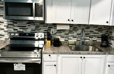 A Temporary Haven - Foto 9