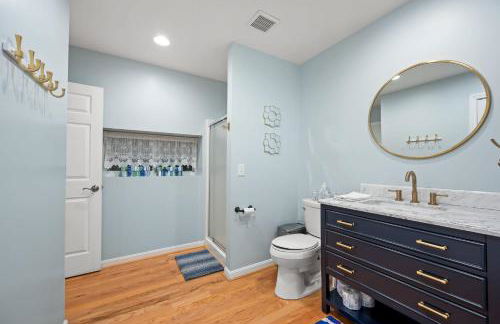 Lakefront, Private Covered Dock, Huge Balconies - Foto 18