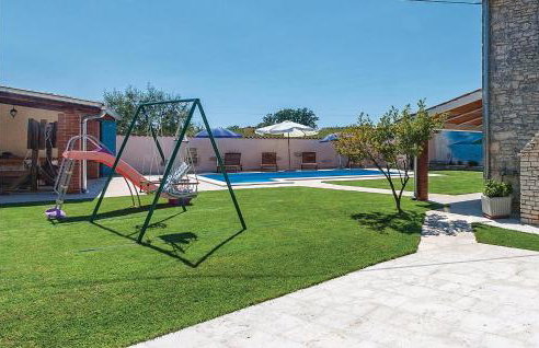 Two-Bedroom Holiday Home In Divsici - Foto 10