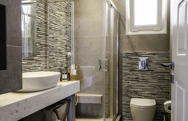 Talos Luxury Suites - Photo 61