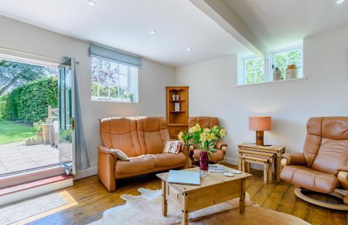 The Hideaway The Den - Photo 3