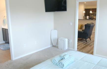 Stylish 3 Bedroom retreat near Downtown and Outlet - Foto 11