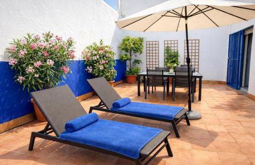 Apto T Patio Sevillano - Garaje privado con carga eléctrica - Photo 1