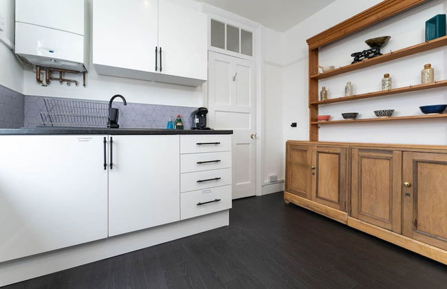 Host Stay Preston Park Apartment - Photo 13