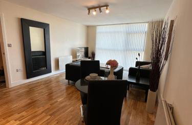 Cardiff City Center - FREE On-Site Parking - Photo 18