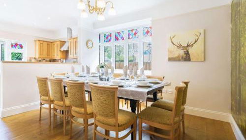 Grove Lodge - Photo 3