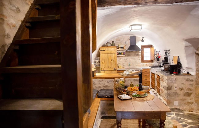 Dandy Villas Tower House Built in 17th Century Pool - Photo 42