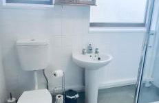 Andover Bungalow - Photo 27