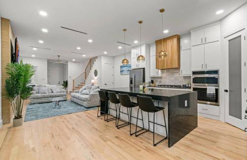 Upscale Group Getaway Sleeps 25 Downtown Dallas - Foto 19