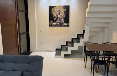 Sobrado Novo de Alto Padrão 2025 - Foto 1