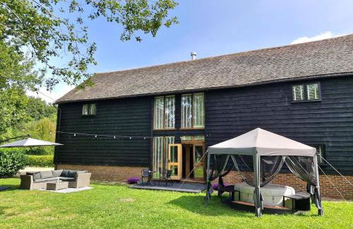 The Dairy Cottage with hot tub & pizza oven - Photo 21