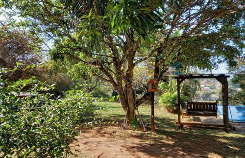 Casa de campo serrana, alegre e com piscina - Foto 10