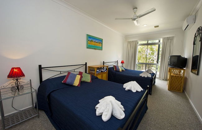 Beachcomber Unit 2 - Photo 2