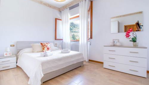 Villa Asmara Piscina AC WI-FI Park - Foto 5