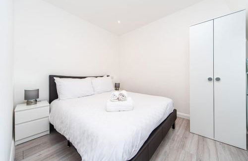 Lovely 3 Bed Flat in a Great Location in London - Foto 9