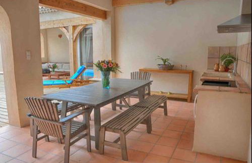 Mas Provençal 8 pers climatisé, 3 chambres avec salles de bains, piscine privée - Foto 15