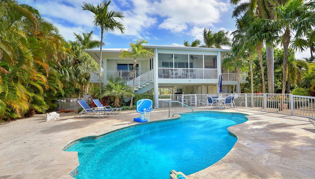 Waterfront Luxury Home With Pool And Boat Dock 3 Bedroom Home by RedAwning - Foto 2, Profilbild