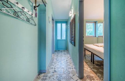 Gorgeous Apartment In Gondolici - Foto 22