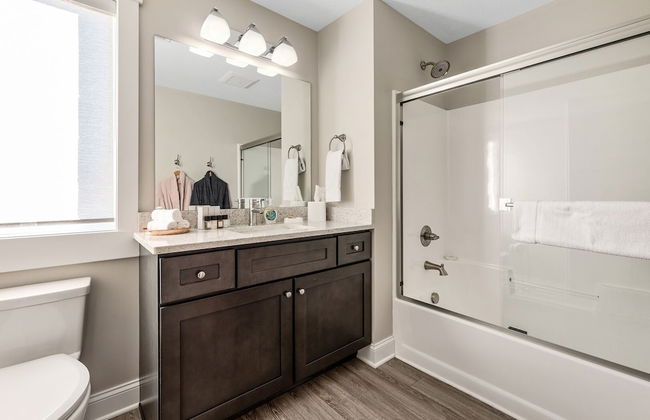 539 Bay St. Lake View Condo Unit 203E - Foto 15