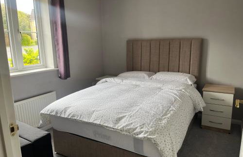 Oberon's Rest - Spacious 2 Bed Home perfect for Contractors & Families near Shipley, Bradford - Foto 14