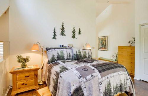 Peaceful Pines Running Springs Home with 3 Decks - Foto 9