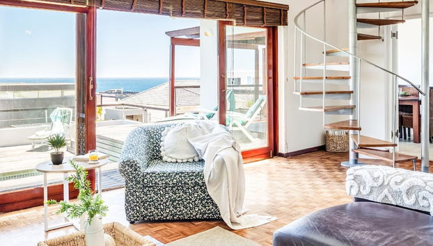 Alluring Seaside Retreat w Pool Stella di Mare - Foto 2, Habitación