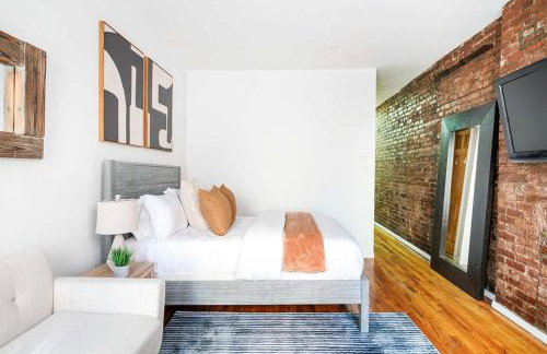 26-3A STUDIO Gramercy W D Outdoor Courtyard - Photo 13