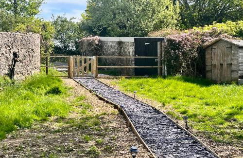 Y Caban - A Luxury Rural Retreat with Seaviews - Photo 30