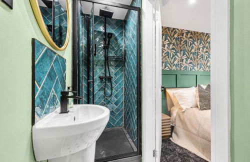 Amazonian Luxury Family Home MCR City Centre Etihad Free Parking - Foto 41