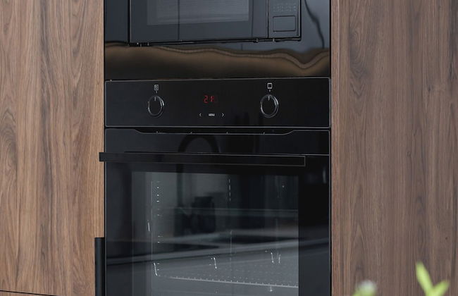 Bright Apartment With Parking by Renters - Photo 8