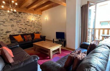 The Stable House Bourg d’Oisans -bike/hike/ski - Photo 1