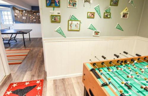 Spacious w Large Outdoor Area Fire Pit - Foto 23