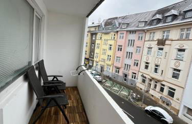 Zentrales und renoviertes Apartment nähe Medienhafen mit Balkon - Foto 10