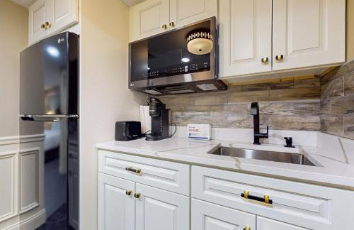 Nurse-Ready Studio Retreat! 2 Mi to Dtwn Holyoke - Foto 4