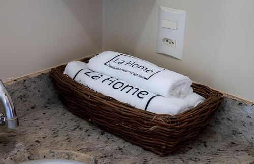 Flat completo e bem localizado - Foto 6