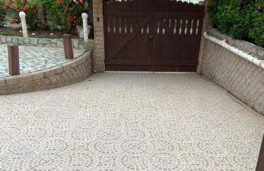 Casa Espaçosa com Piscina, 3 Quartos e Wi-Fi - Foto 14