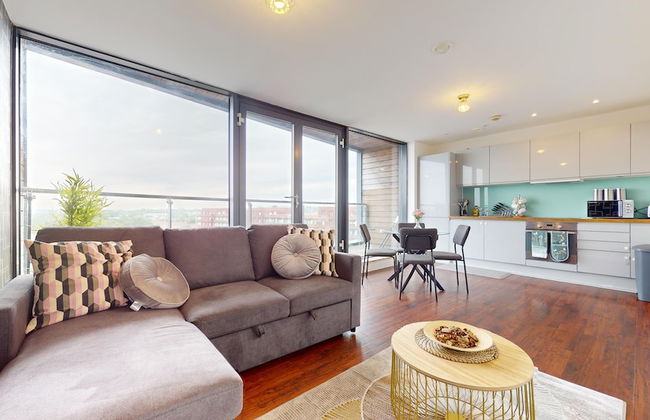 Basildon - 2 Bed Flat - Sleeps 5 - Near Station - Foto 1