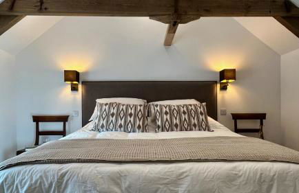 Cambrian Cottages - Charming Countryside Barn - Photo 75