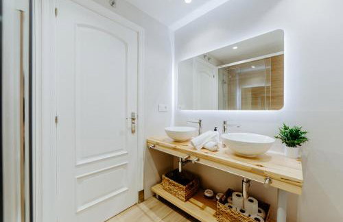 Alojamiento en pleno centro con WIFI y Aire Acondicionado - Photo 13