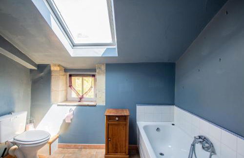 ROCHE-LOIRE - Photo 26