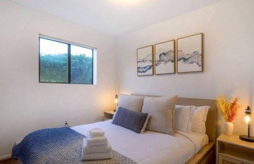 Cozy Garden 4BR1BA Lower Unit Ocean Mountain Views with doggies EV Charging - Foto 1