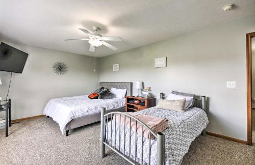 Large Cleveland Home with Fire Pit and Backyard! - Foto 21