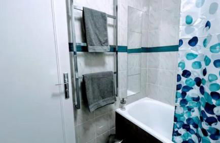 Appartement chic proche de Paris, parking inclus - Foto 12